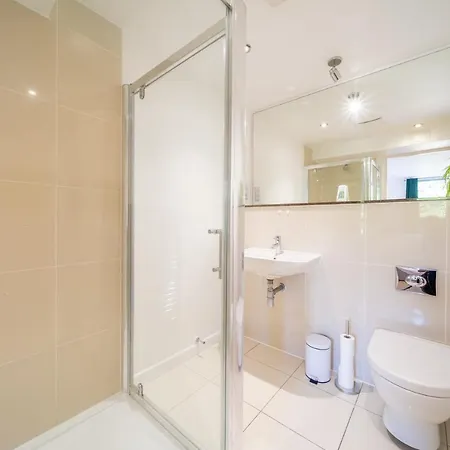 Apartment Pass The Keys Stunning 2 Bed Apartment, Fistral Beach, Newquay *